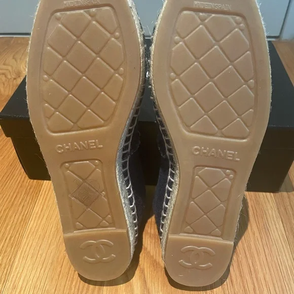 Chanel Blue and Black Linen Espadrilles 37 - Picture 6 of 9